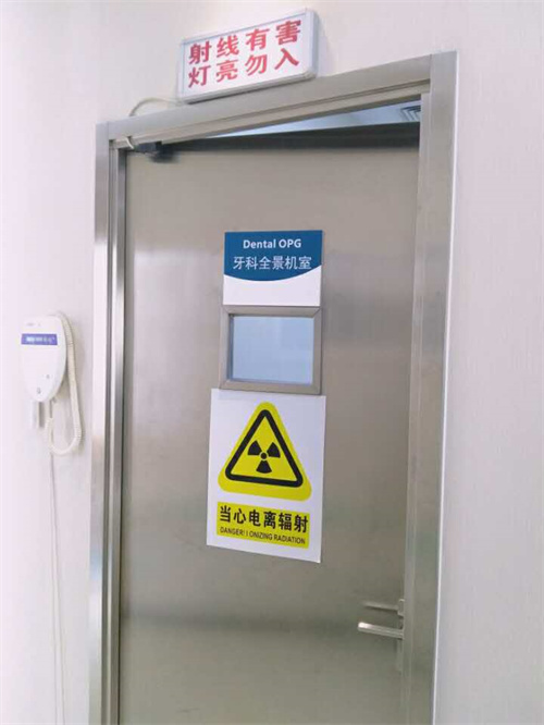 扬州防辐射铅门：守护生命健康的隐形盾牌